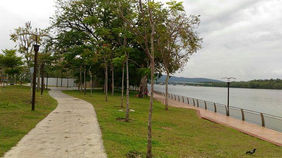 Taman Esplanade
